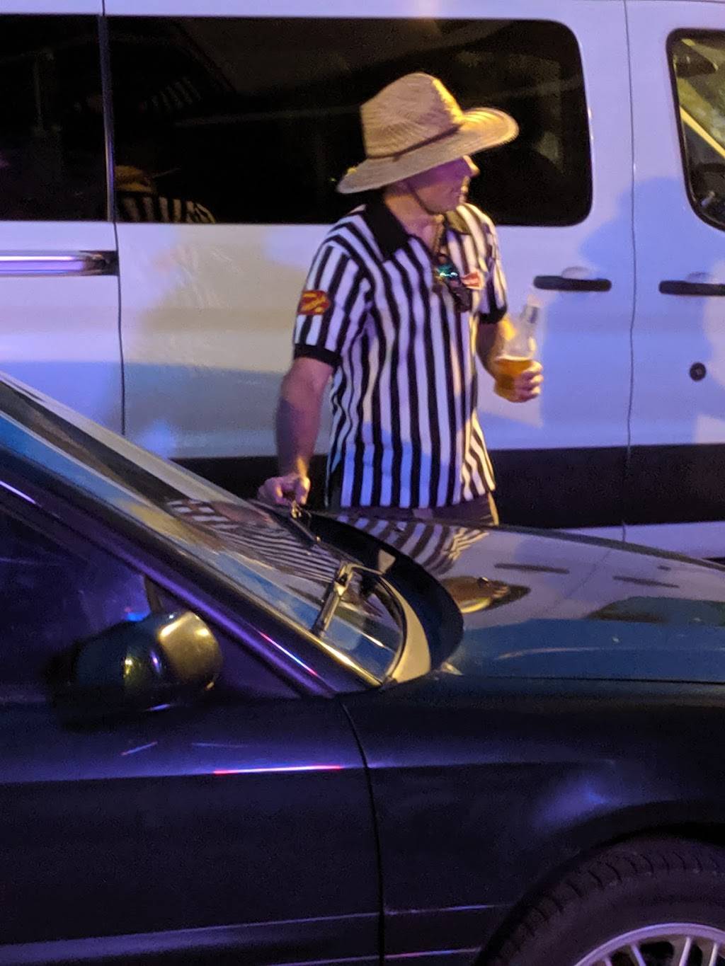 Shiners Bar & Grill | restaurant | 206 S Main St, Fayette, IA 52142, USA | 5634259109 OR +1 563-425-9109