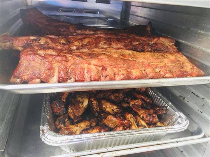 Kwik Sak Convenience Store And Fat Guy Barbeque Restaurant | restaurant | 904 NW Broad St, Murfreesboro, TN 37129, USA | 6153186602 OR +1 615-318-6602