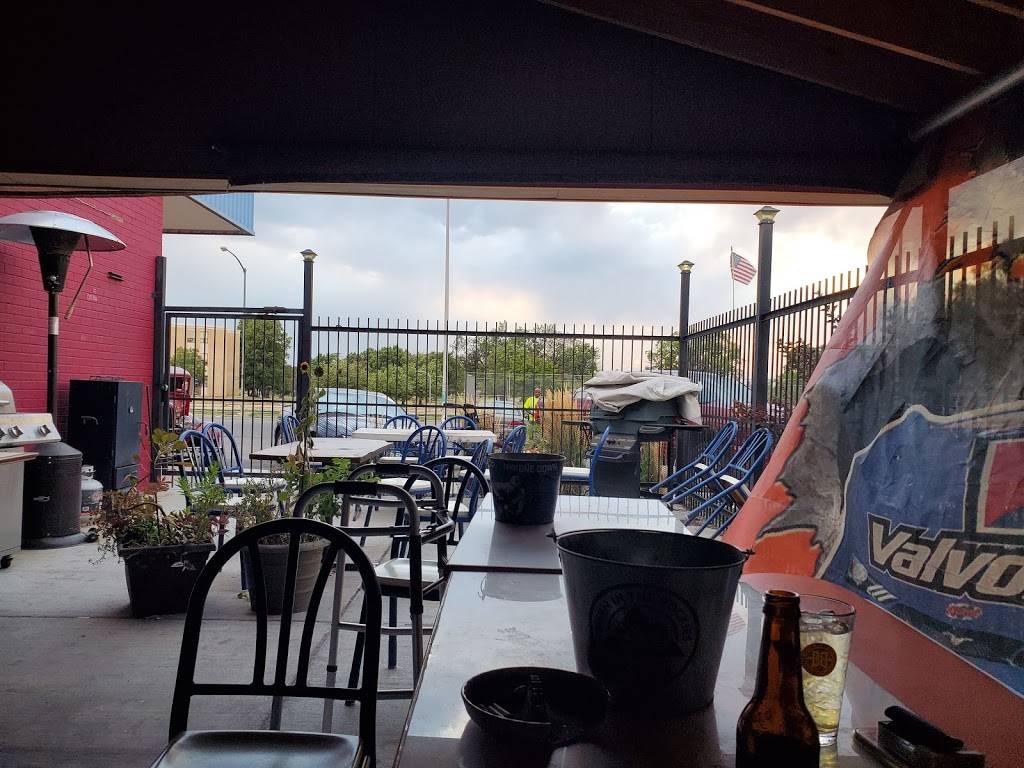 Sports Station Bar and Grill | restaurant | 850 Dayton St, Aurora, CO 80010, USA | 3033432950 OR +1 303-343-2950