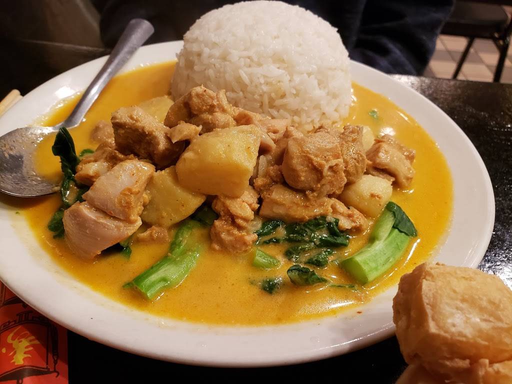 Ivy Wok | restaurant | 316 Elm St, New Haven, CT 06511, USA | 2035628800 OR +1 203-562-8800