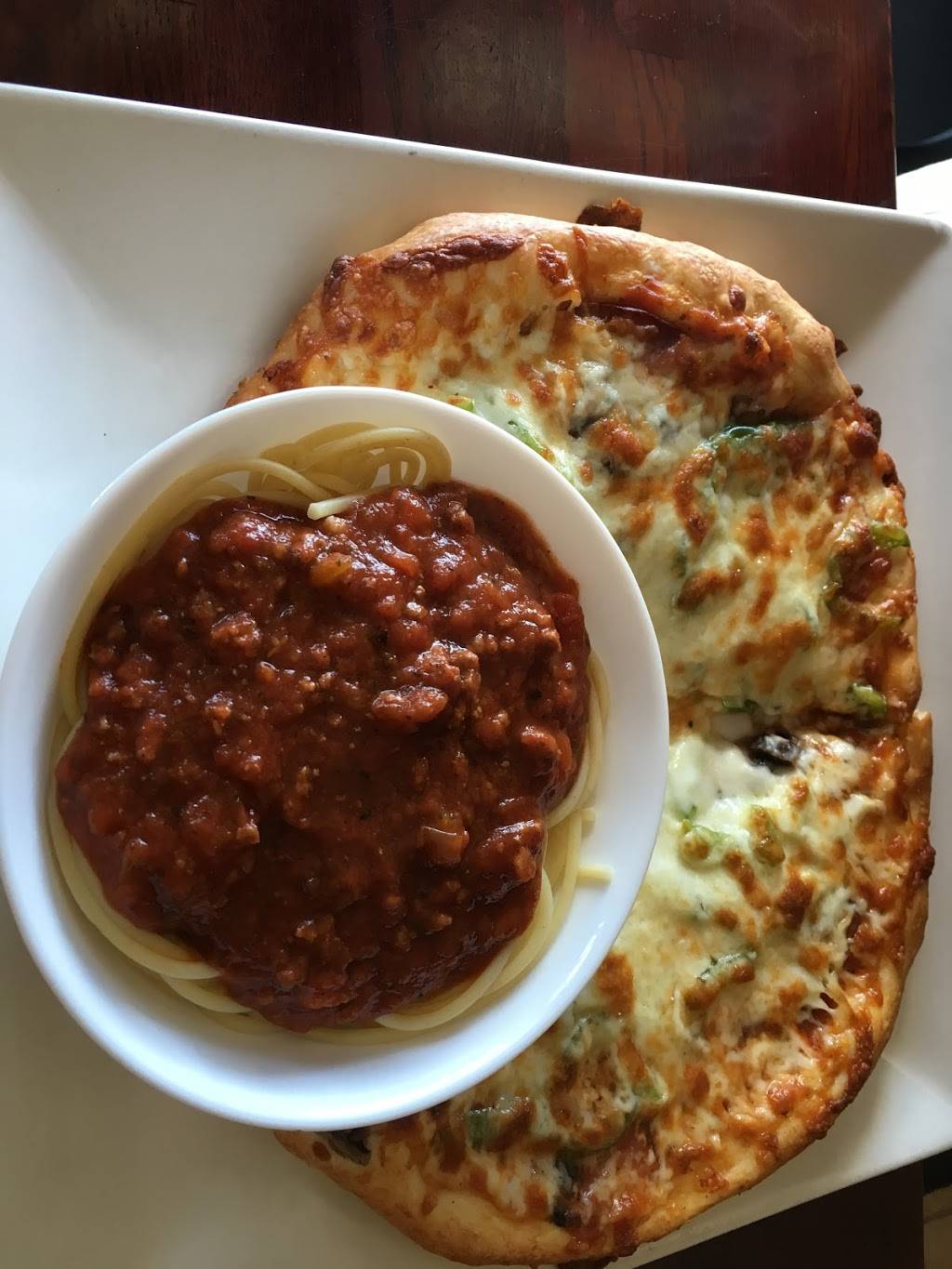 Restaurant Laspézia | restaurant | 147 Boulevard dEurope, Gatineau, QC J9J 0A5, Canada | 8195956789 OR +1 819-595-6789