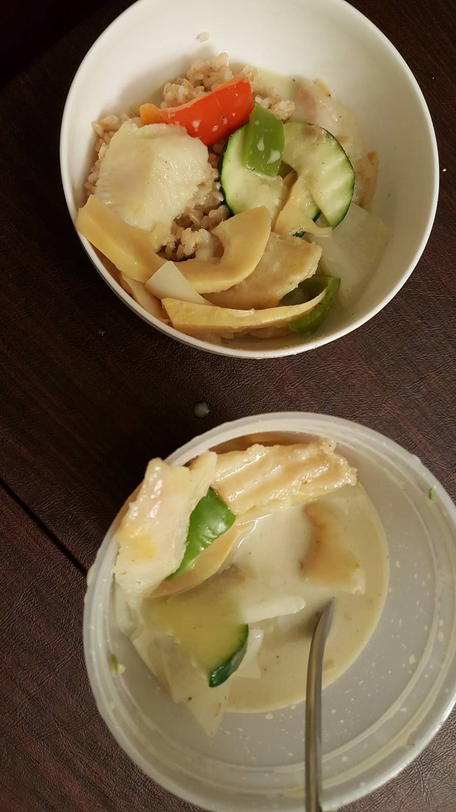 Thai Basil | restaurant | 7456 S Simms St, Littleton, CO 80127, USA | 7209228888 OR +1 720-922-8888