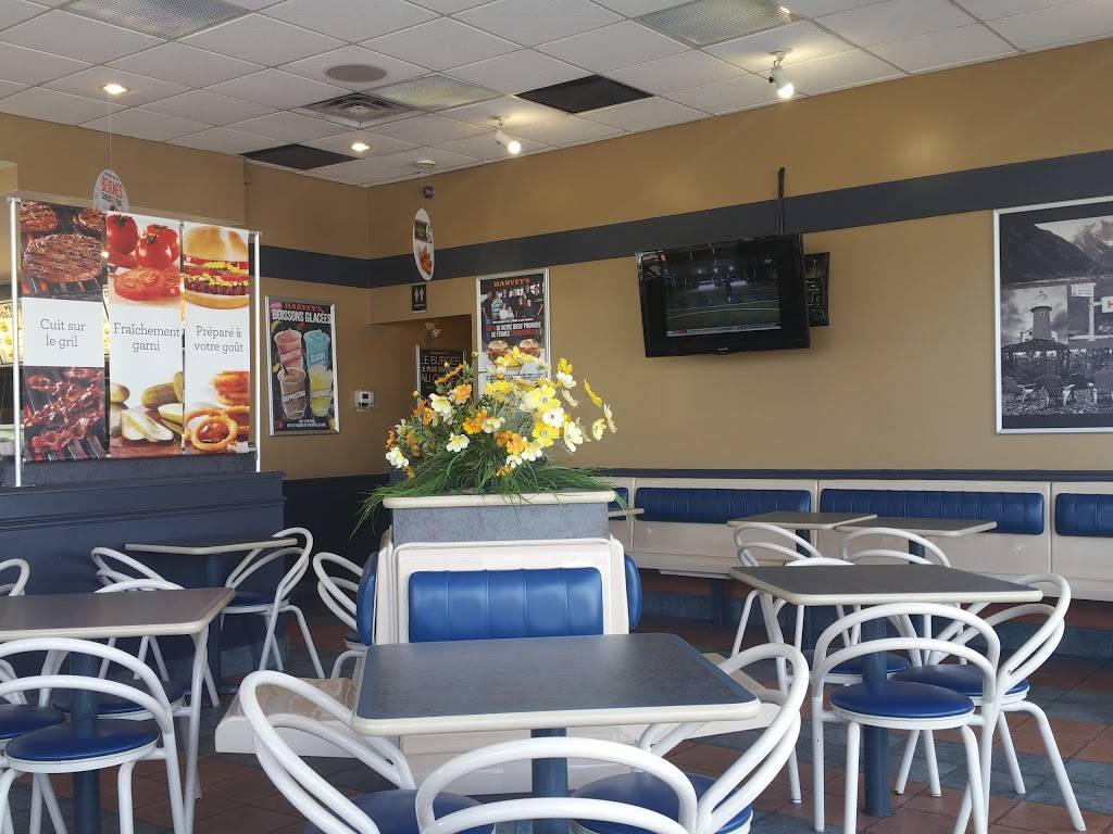 Harveys | restaurant | 2060 Boulevard des Laurentides, Vimont, QC H7M 2R5, Canada | 4506671417 OR +1 450-667-1417