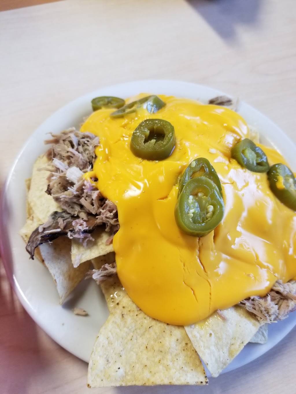 Leftys Barbeque | restaurant | 2565 Genesis Rd, Crossville, TN 38571, USA | 9314844205 OR +1 931-484-4205