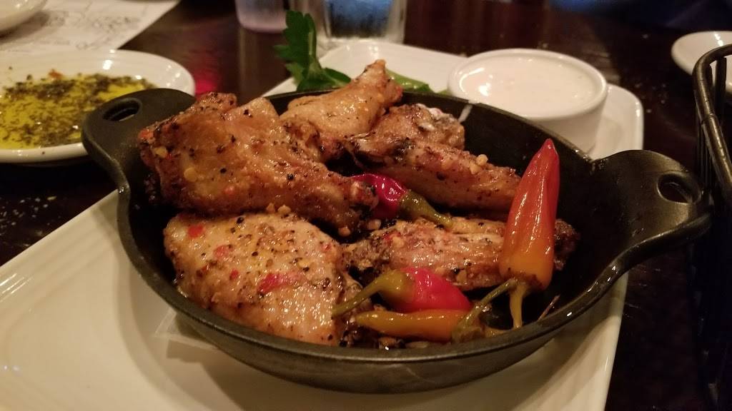 Carrabbas Italian Grill | restaurant | 5110 Poplar Ave, Memphis, TN 38117, USA | 9016859900 OR +1 901-685-9900