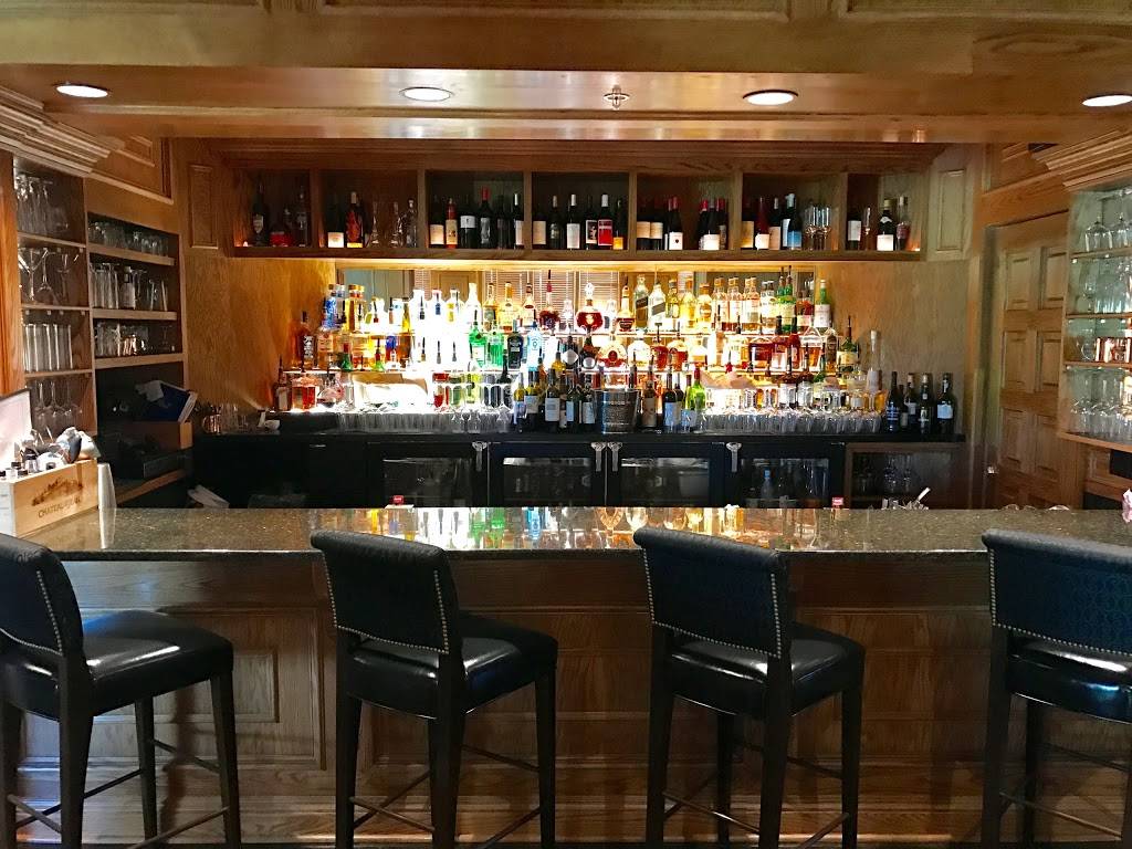 Gatsbys at The Avalon Inn | restaurant | 9519 E Market St, Warren, OH 44484, USA | 3308561900 OR +1 330-856-1900