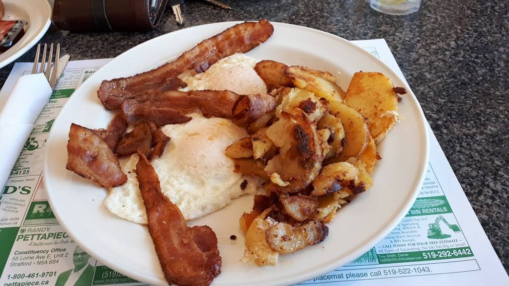 Roadhouse 23 | restaurant | 325 Mitchell Rd S, Listowel, ON N4W 3K9, Canada | 5192912901 OR +1 519-291-2901