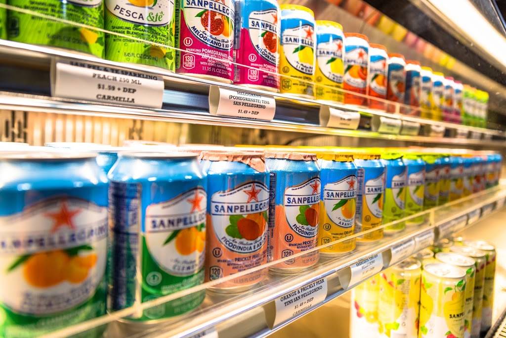 ZZ Market & Grill | meal takeaway | 210 Henry St, Detroit, MI 48201, USA | 3138160003 OR +1 313-816-0003