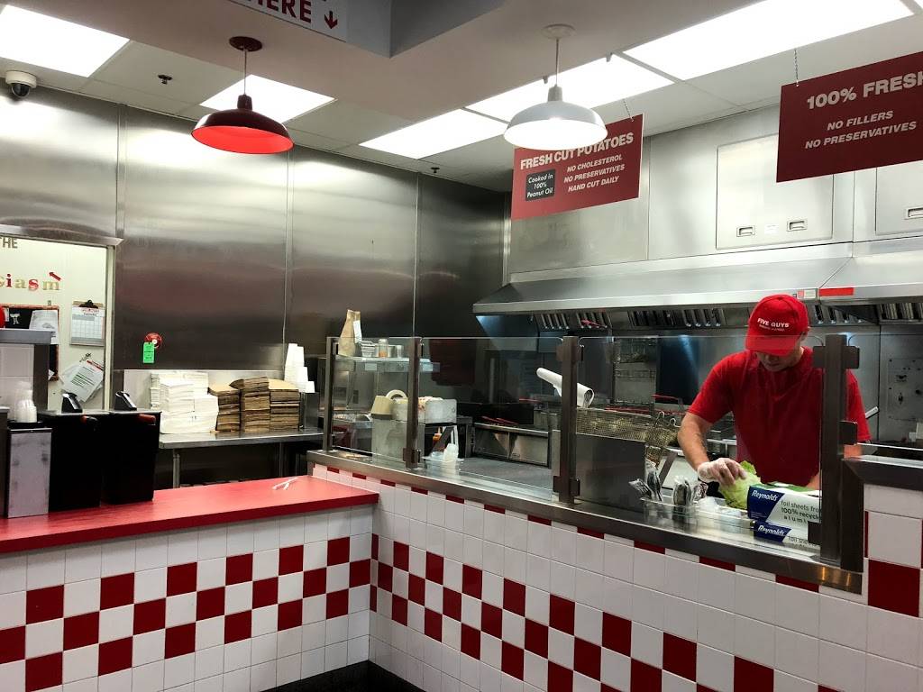 Five Guys | meal takeaway | 15837 South La Grange Road, Orland Park, IL 60462, USA | 7084032210 OR +1 708-403-2210