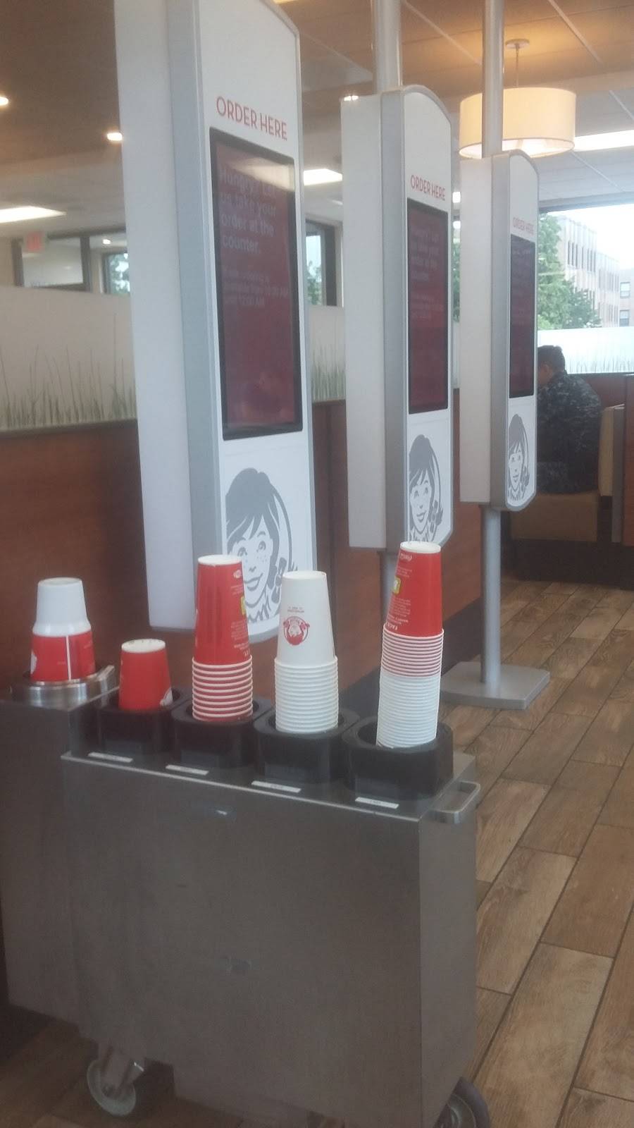 Wendys | restaurant | 20 Dewey St Building 1019, Bremerton, WA 98314, USA | 3603730195 OR +1 360-373-0195