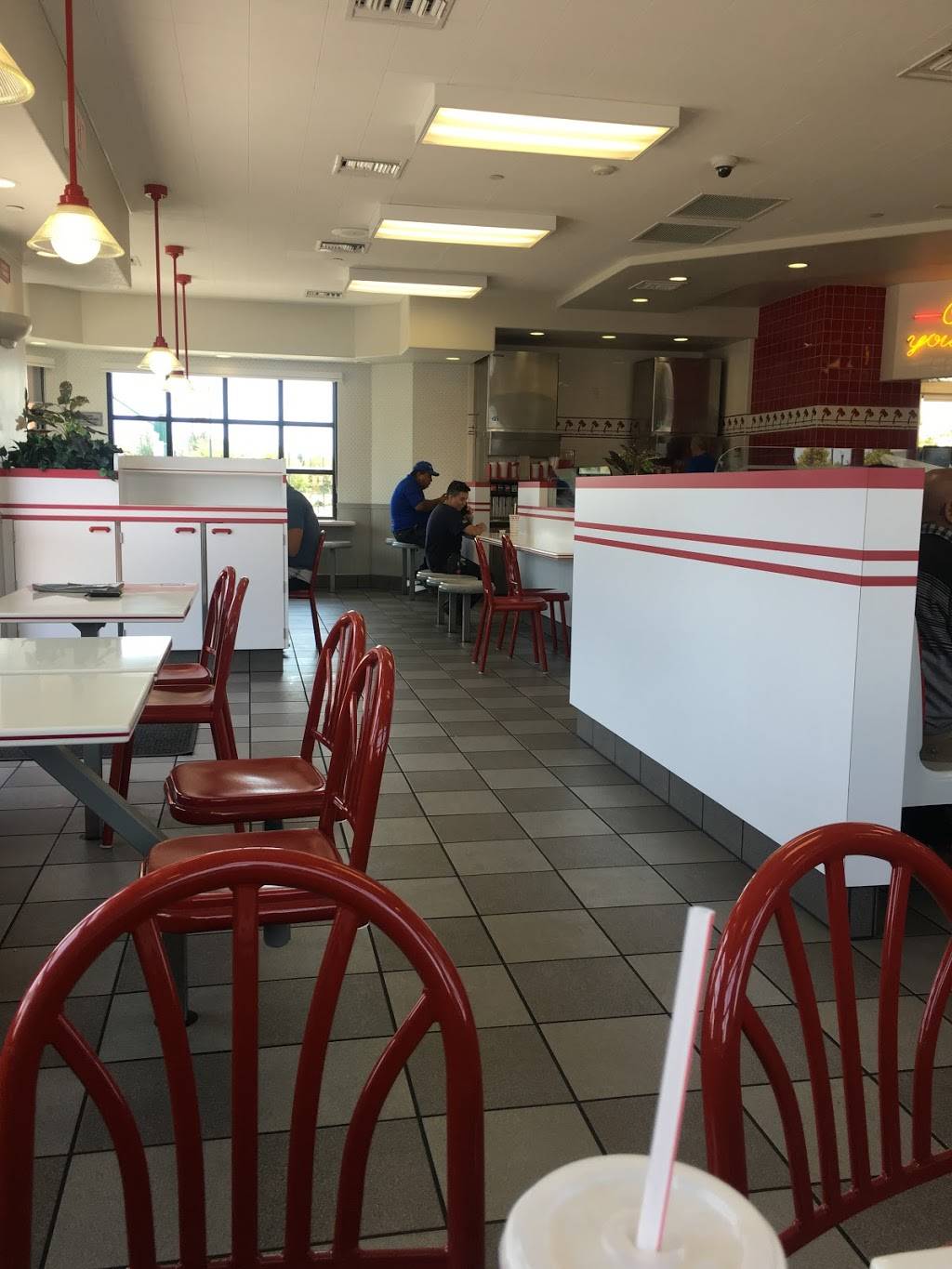In-N-Out Burger | restaurant | 555 Willie Stargell Ave, Alameda, CA 94501, USA | 8007861000 OR +1 800-786-1000