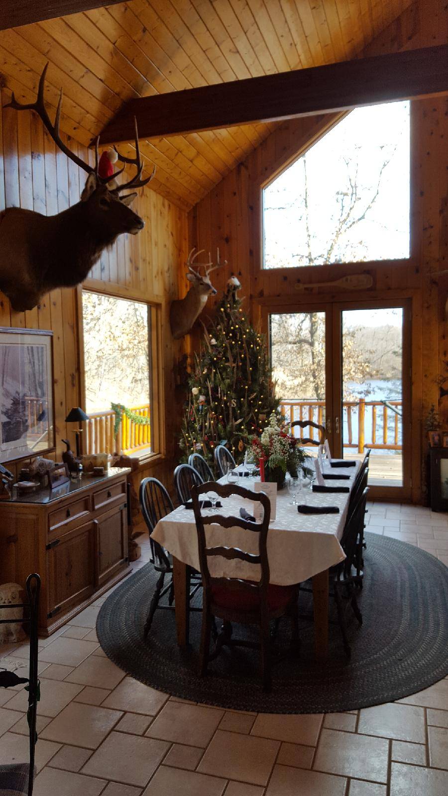 Creve Coeur Club of Peoria | restaurant | 456 Fulton St # 186, Peoria, IL 61602, USA | 3096722267 OR +1 309-672-2267