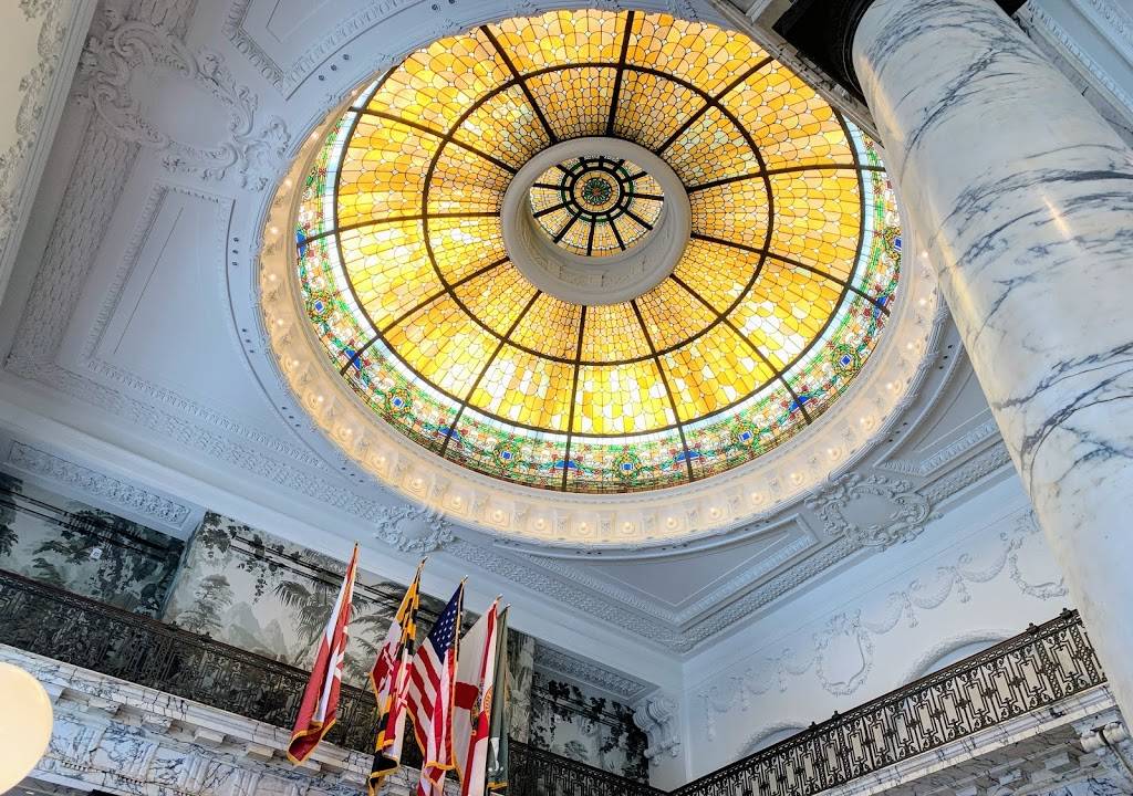 The Alexander Brown Restaurant | restaurant | 135 E Baltimore St, Baltimore, MD 21202, USA | 4434384540 OR +1 443-438-4540