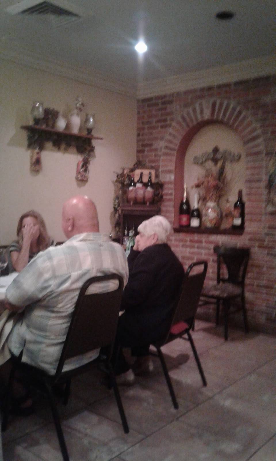 Villaggio Pizzaria Restaurante | restaurant | 7517 Amboy Rd, Staten Island, NY 10307, USA | 9292961146 OR +1 929-296-1146