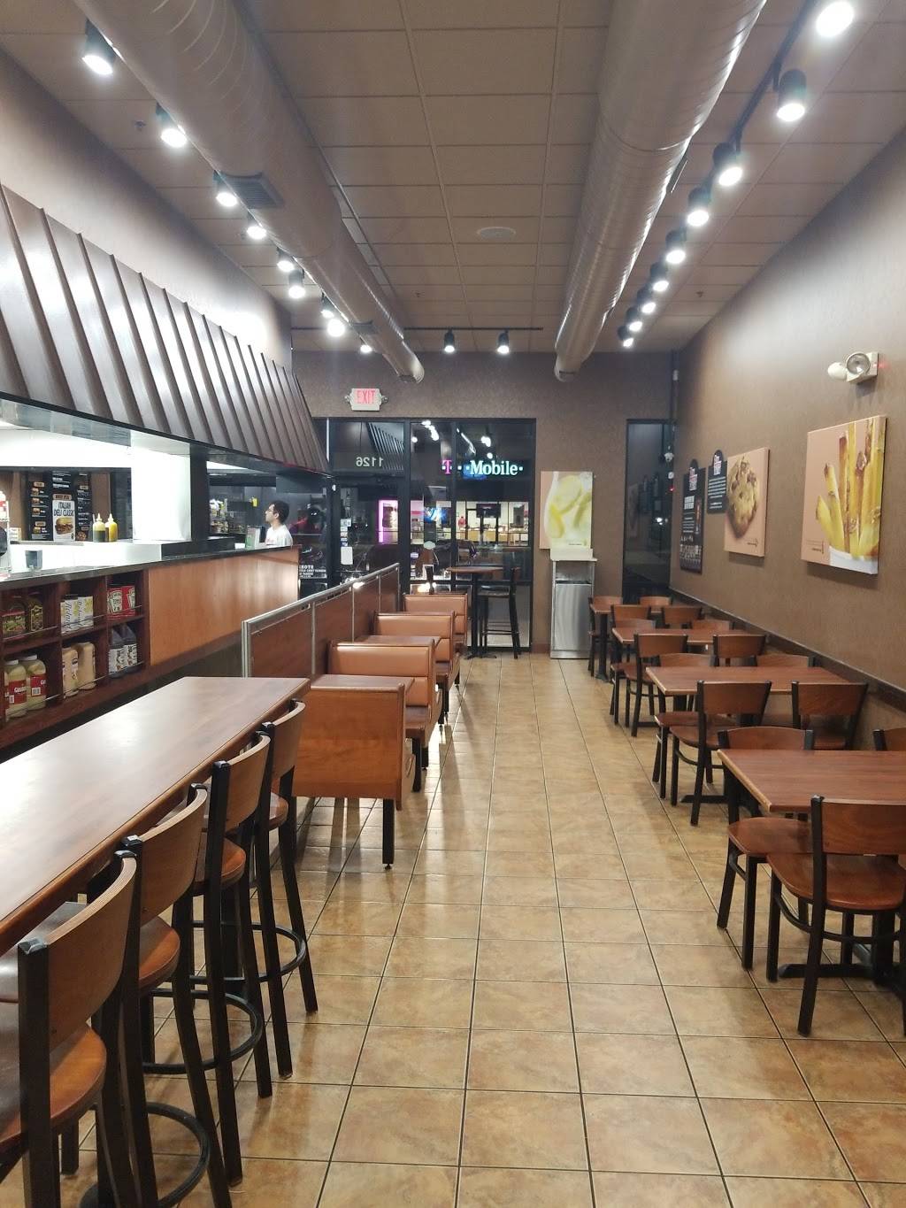 Penn Station East Coast Subs | meal takeaway | 1126 Collinsville Crossing Blvd, Collinsville, IL 62234, USA | 6183443400 OR +1 618-344-3400