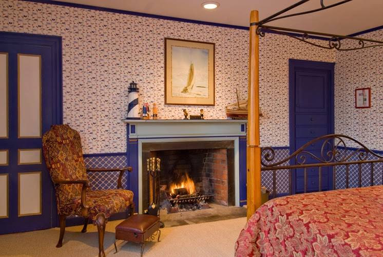 Clamber Hill Inn & Restaurant | restaurant | 111 N Main St, Petersham, MA 01366, USA | 9787248800 OR +1 978-724-8800