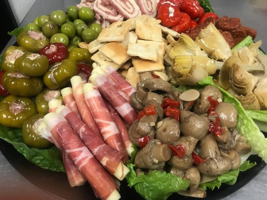 Bucciarellis Butcher Shop & Deli | bakery | 147 Bridge Rd, Salisbury, MA 01952, USA | 9785183131 OR +1 978-518-3131