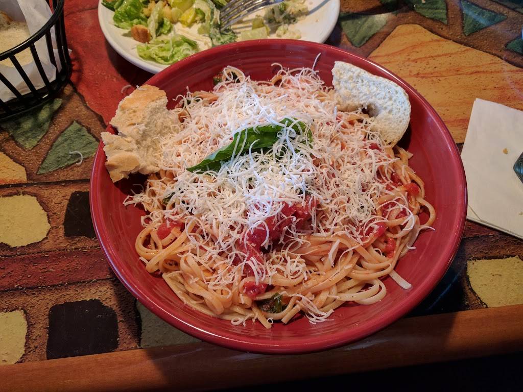 Carrabbas Italian Grill | restaurant | 5646 W Bell Rd, Glendale, AZ 85308, USA | 6028636444 OR +1 602-863-6444