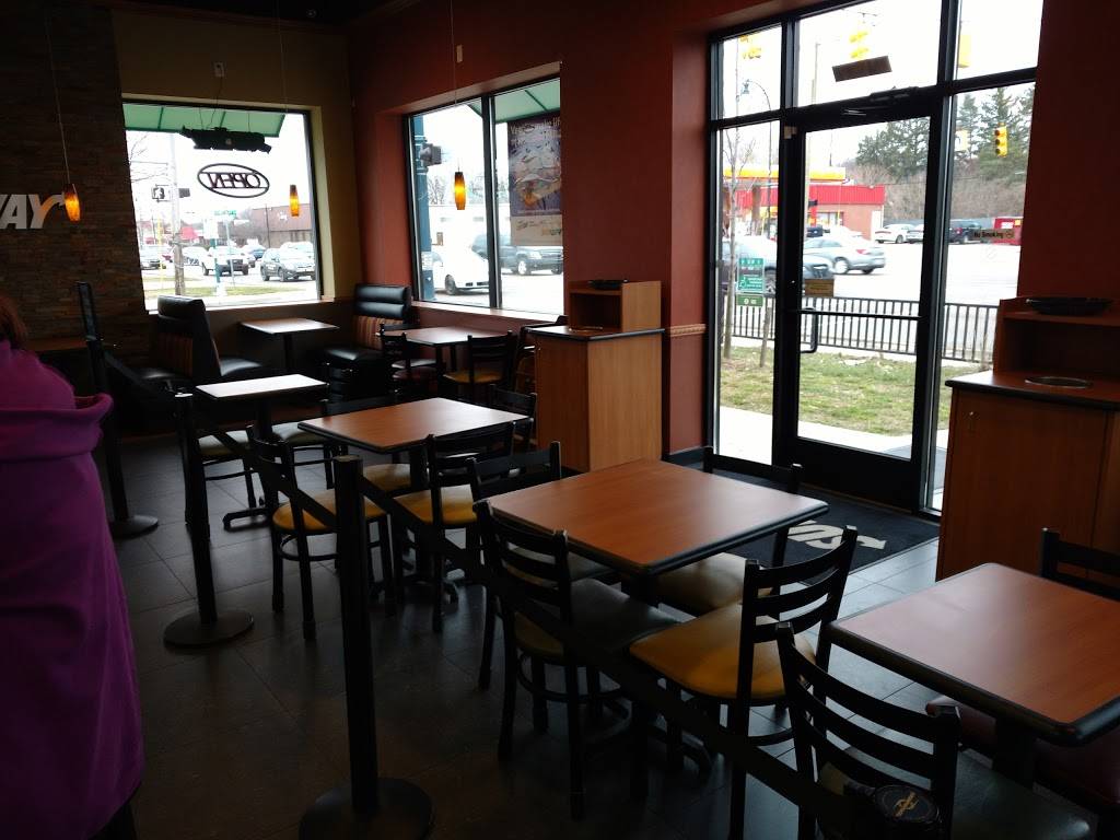 Subway | restaurant | 30408 Ford Rd, Garden City, MI 48135, USA | 7344217827 OR +1 734-421-7827