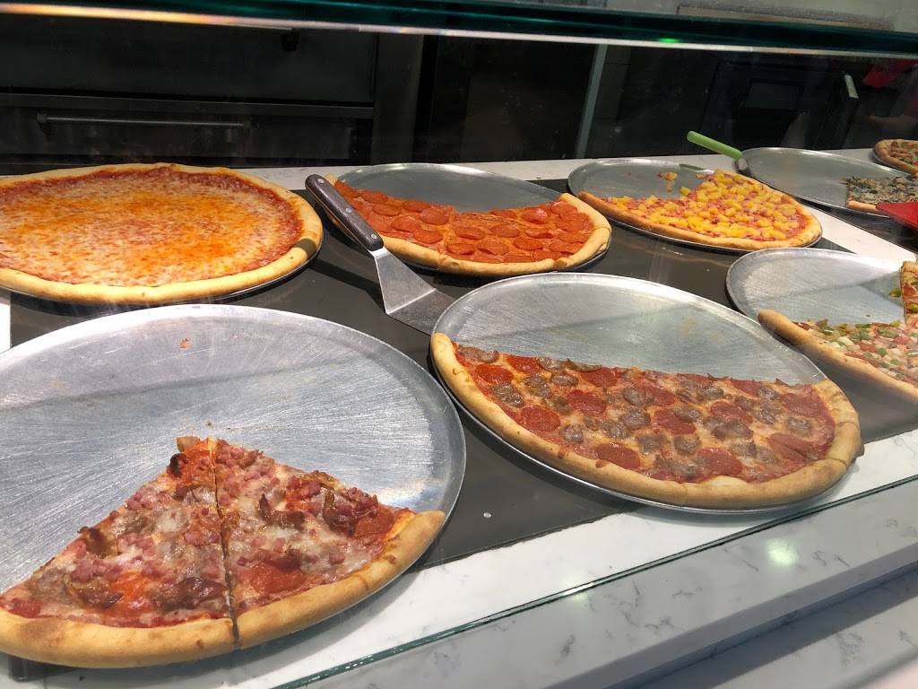 Famous Famiglia | restaurant | 6900 Airport Blvd, Sacramento, CA 95837, USA | 9168773471 OR +1 916-877-3471