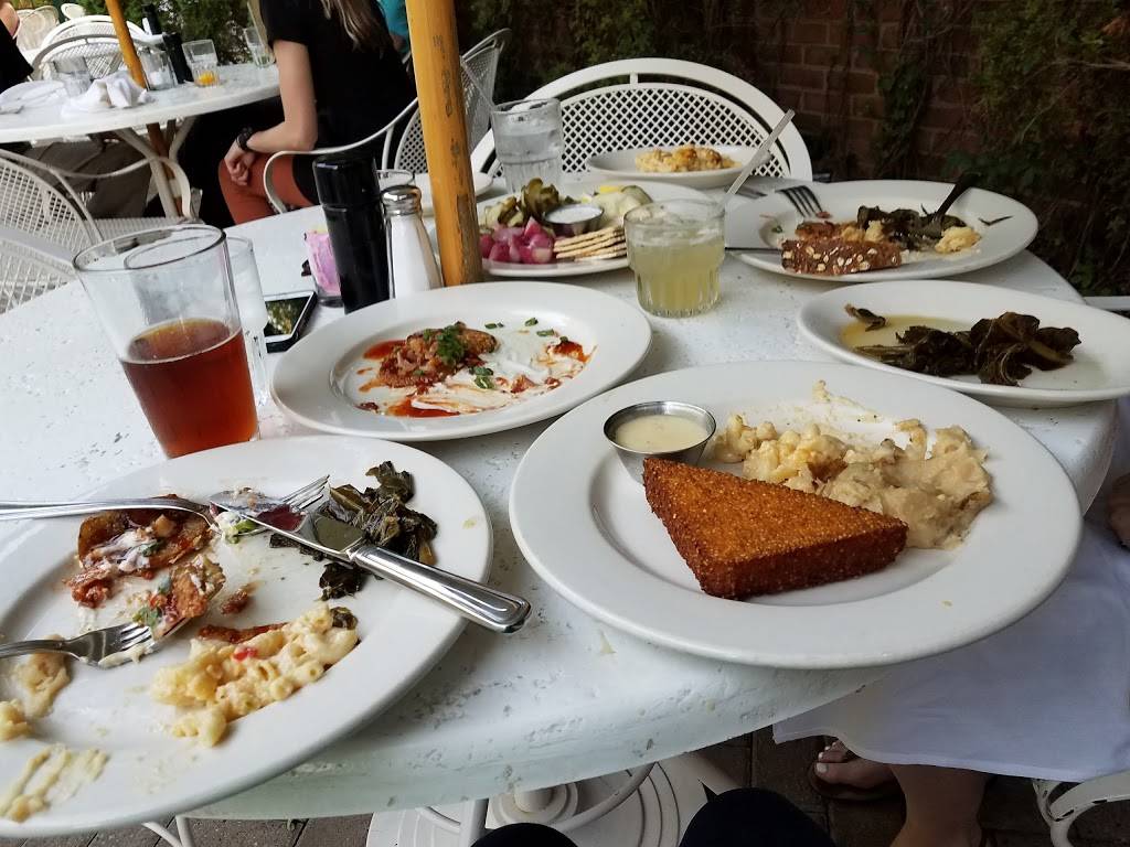 Lucky 32 Southern Kitchen | restaurant | 7307 Tryon Rd, Cary, NC 27518, USA | 9192331632 OR +1 919-233-1632