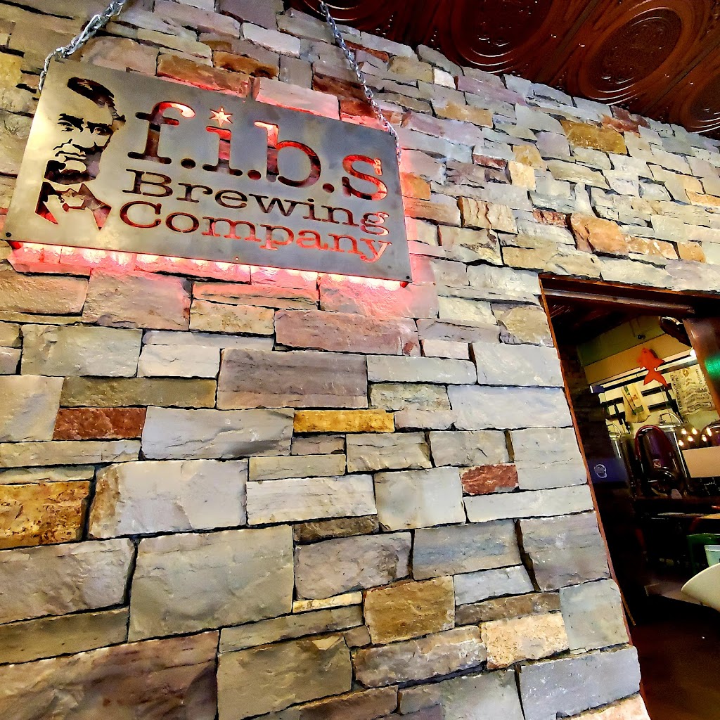Fibs Brewing | restaurant | 260 Howard Ave, Des Plaines, IL 60018, USA | 8472279790 OR +1 847-227-9790