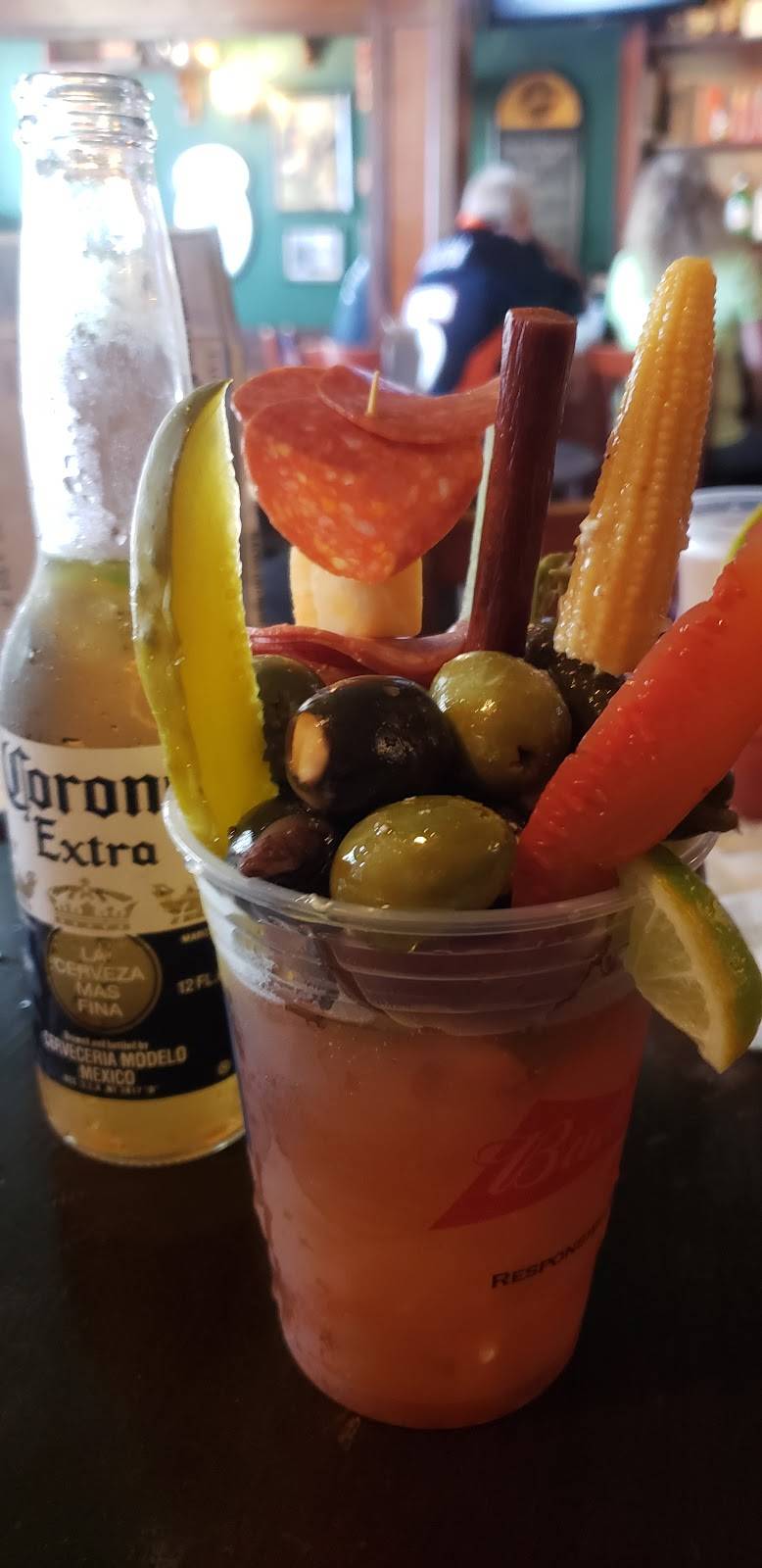 McCabes Irish Pub | restaurant | 302 Old Main St, Bradenton, FL 34205, USA | 9418963126 OR +1 941-896-3126