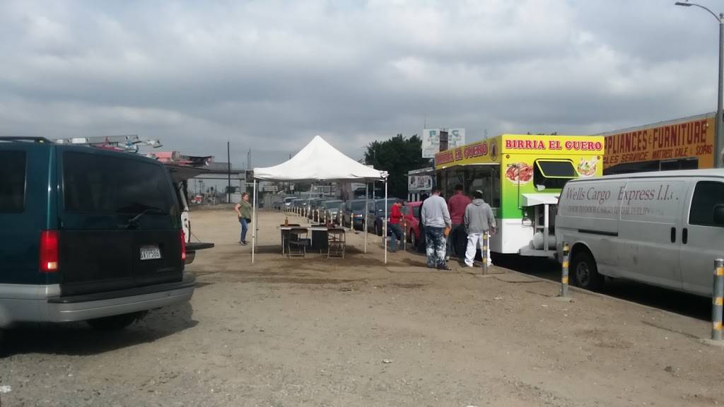 Birria El Guero | restaurant | 5675-5717 Alba St, Los Angeles, CA 90058, USA | 3233592328 OR +1 323-359-2328