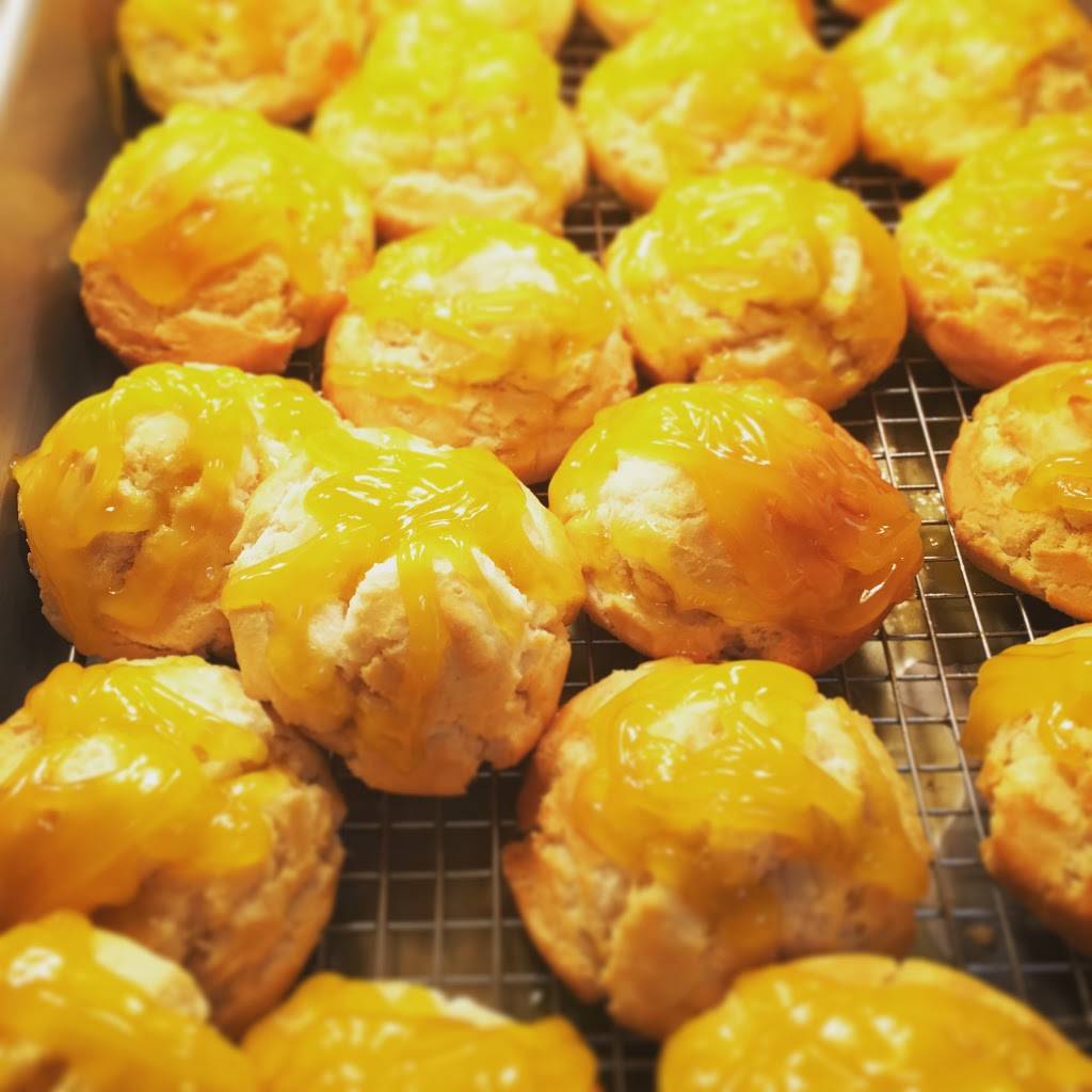 Queen Pizza & krispy Krunchy Chicken | restaurant | 2697 Mt Vernon Ave #B, Bakersfield, CA 93306, USA | 6614930205 OR +1 661-493-0205