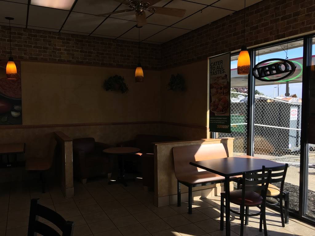 Subway Restaurants | restaurant | 2668 N 600 W, Greenfield, IN 46140, USA | 3178947022 OR +1 317-894-7022