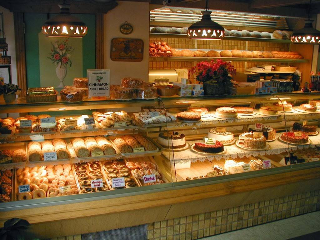 Hofers Bakery and Cafe | bakery | 8758 N Main St, Helen, GA 30545, USA | 7068788200 OR +1 706-878-8200
