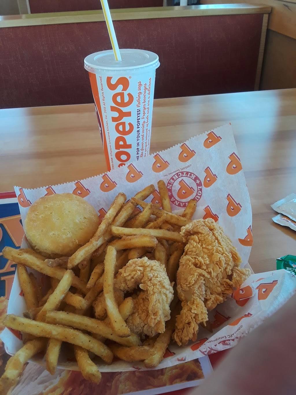 Popeyes Louisiana Kitchen | restaurant | 2981 Princeton Rd, Hamilton, OH 45011, USA | 5137374519 OR +1 513-737-4519