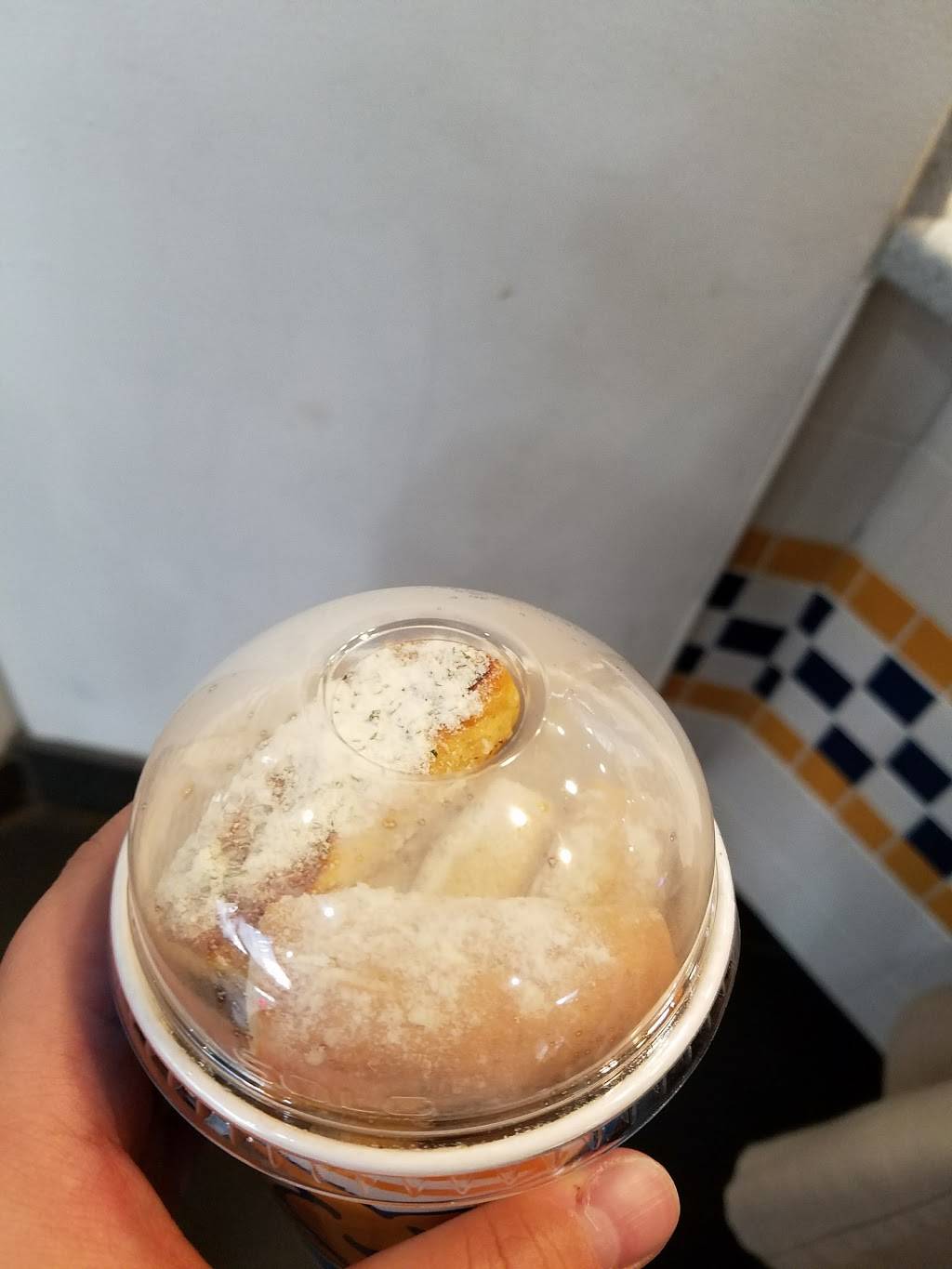 Auntie Annes | restaurant | 1700 W New Haven Ave, Melbourne, FL 32904, USA | 3217687666 OR +1 321-768-7666