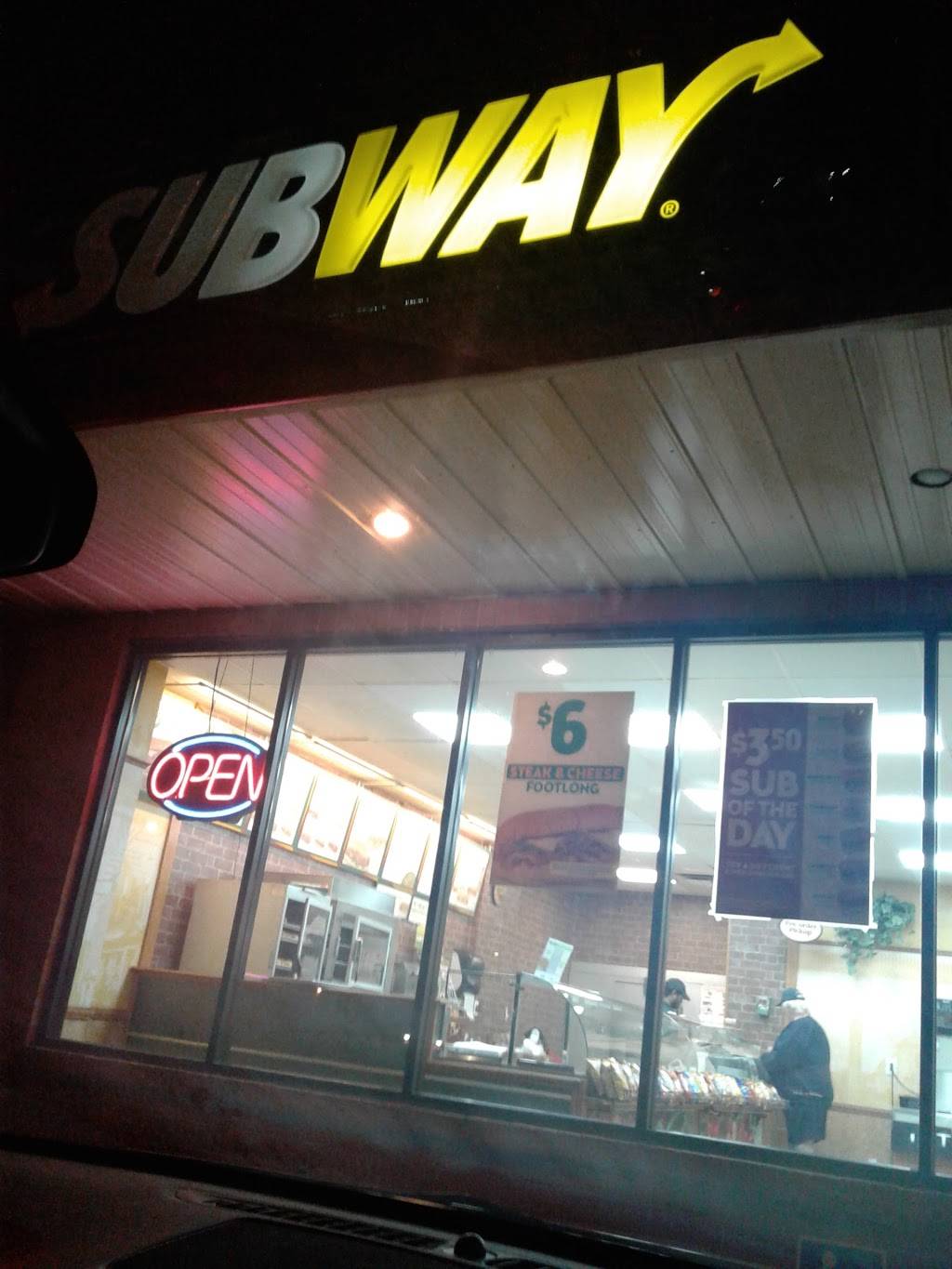Subway | restaurant | 17203 Broadway Ave, Maple Heights, OH 44137, USA | 2163329782 OR +1 216-332-9782