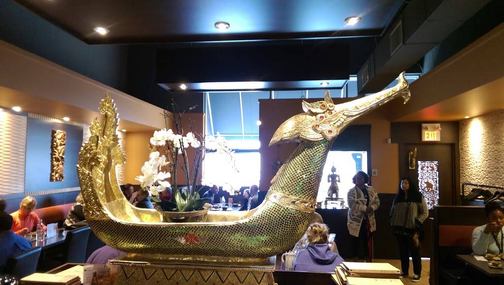 Thai Villa | restaurant | 84 First Commerce Dr #2, Aurora, ON L4G 0H5, Canada | 9058418878 OR +1 905-841-8878