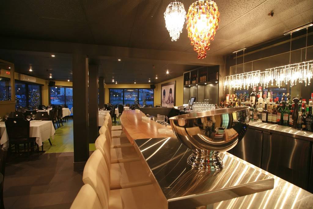 Matto | restaurant | 850 Avenue Myrand, Québec, QC G1V 2V8, Canada | 4185279444 OR +1 418-527-9444