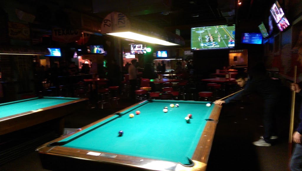 CarPool | restaurant | 900 N Glebe Rd, Arlington, VA 22203, USA | 7035167665 OR +1 703-516-7665