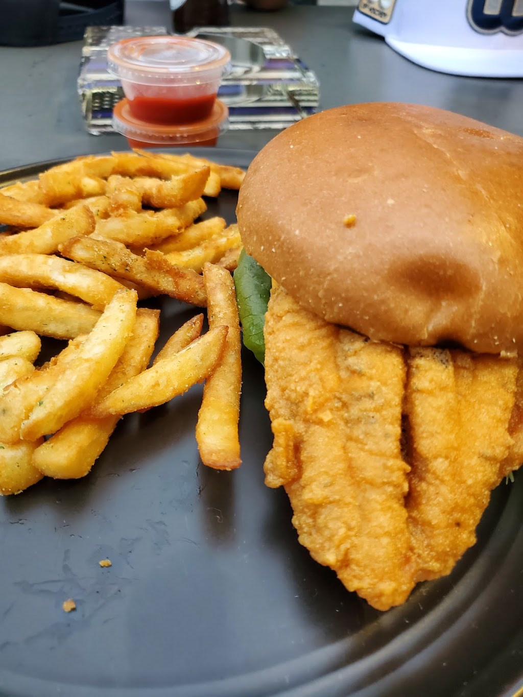 Hay Street Kitchen & Rooftop | restaurant | 229 Hay St, Fayetteville, NC 28301, USA | 9104910245 OR +1 910-491-0245