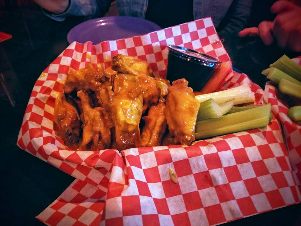 Seabreeze Lounge | night club | 30625 US-19, Palm Harbor, FL 34684, USA | 7277865789 OR +1 727-786-5789