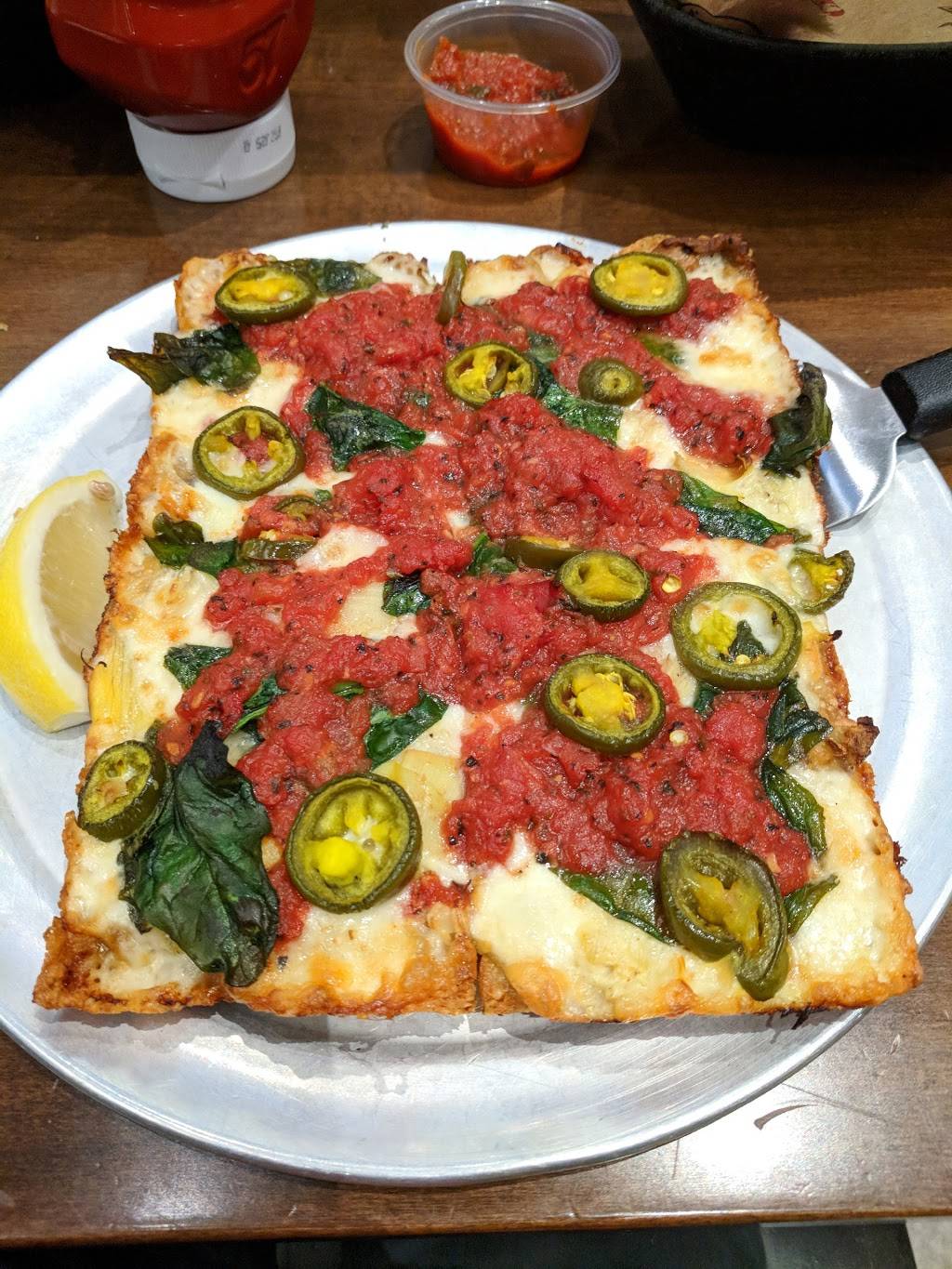 Buddys Pizza | meal takeaway | 44225 West 12 Mile Road, Novi, MI 48377, USA | 2486750881 OR +1 248-675-0881