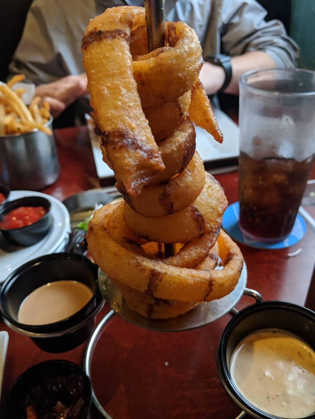 Burger Tavern 77 | restaurant | 2631 Devine St, Columbia, SC 29205, USA | 8036679608 OR +1 803-667-9608