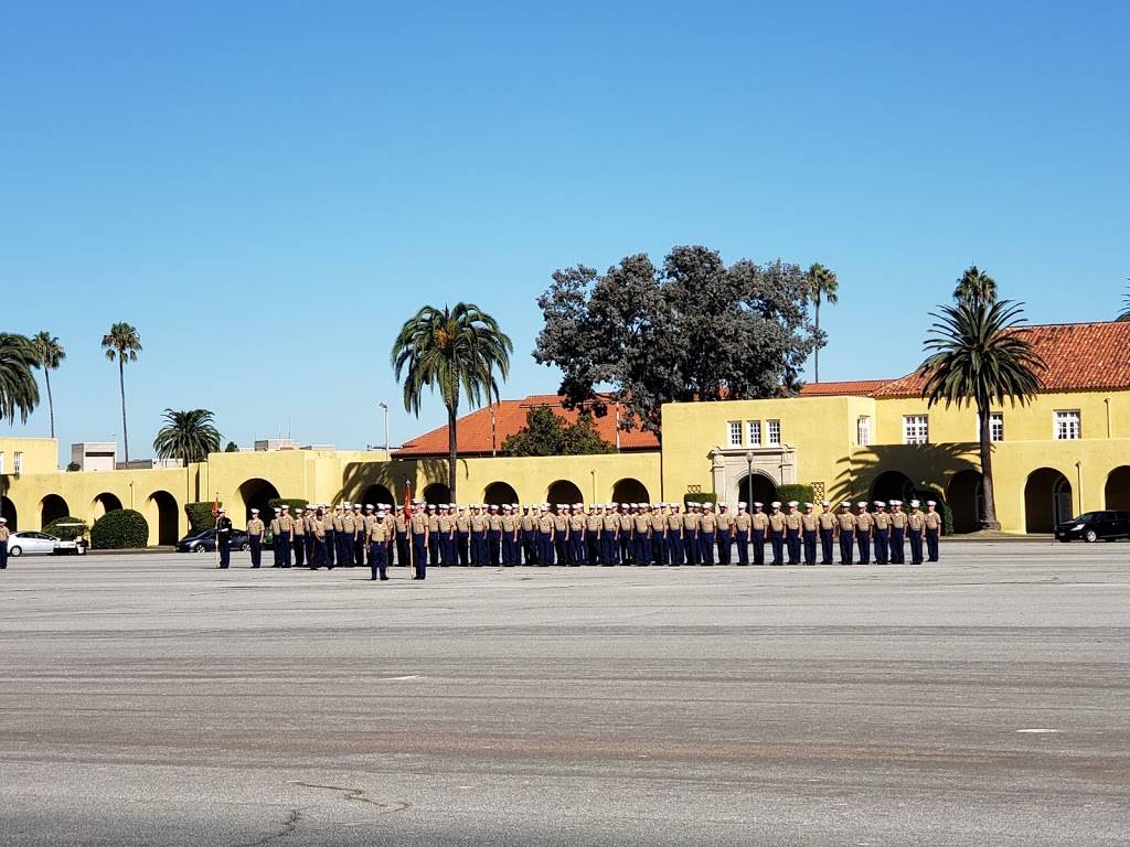 The Bay View Restaurant | restaurant | Neville Rd, San Diego, CA 92140, USA | 6197256211 OR +1 619-725-6211