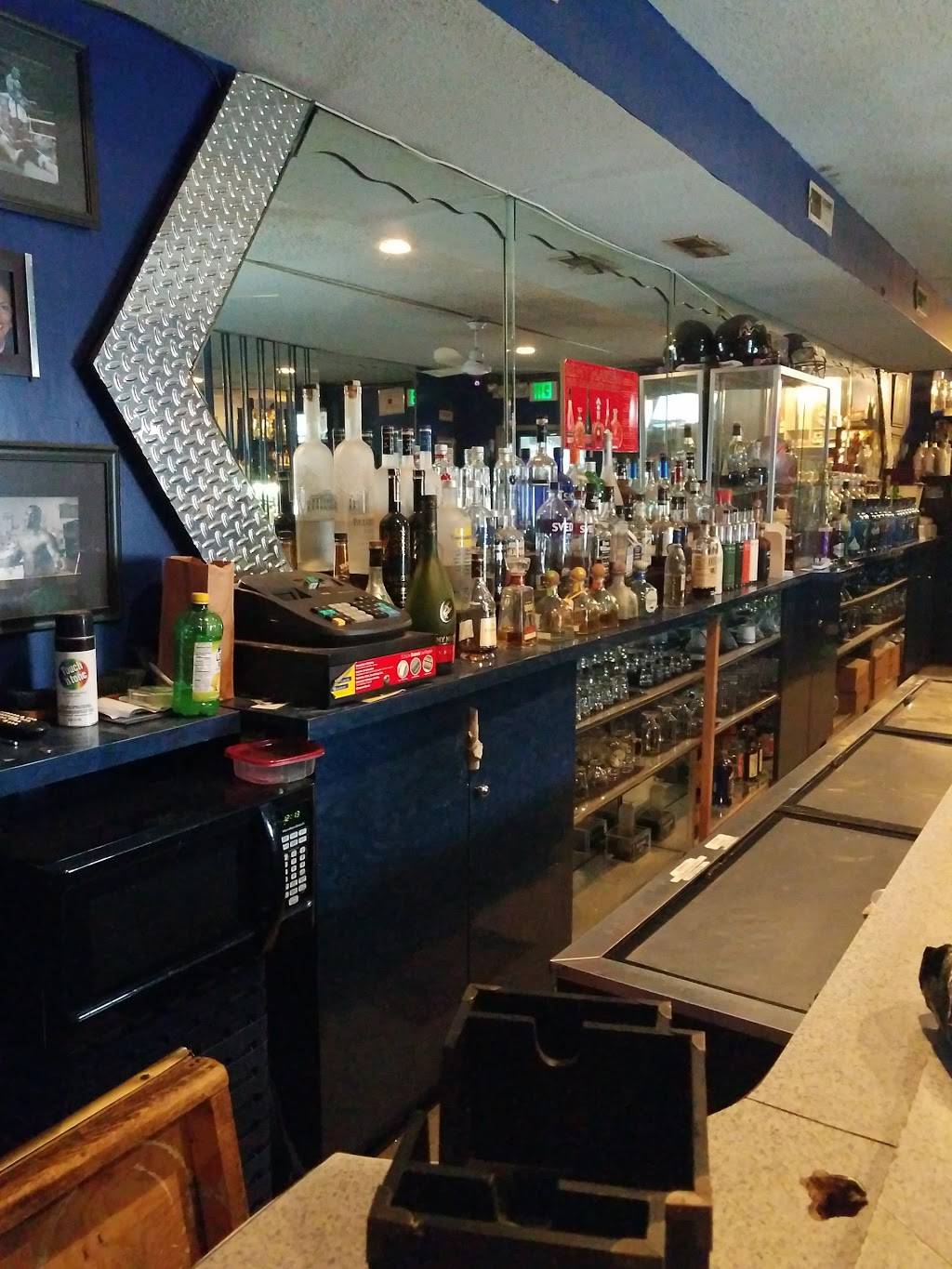 Red Door Bar and Lounge | restaurant | 1000 N Payson St, Baltimore, MD 21217, USA | 4107109459 OR +1 410-710-9459