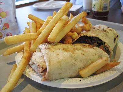 Daves Gourmet | restaurant | 15280 Lincoln St, Oak Park, MI 48237, USA | 2489512926 OR +1 248-951-2926