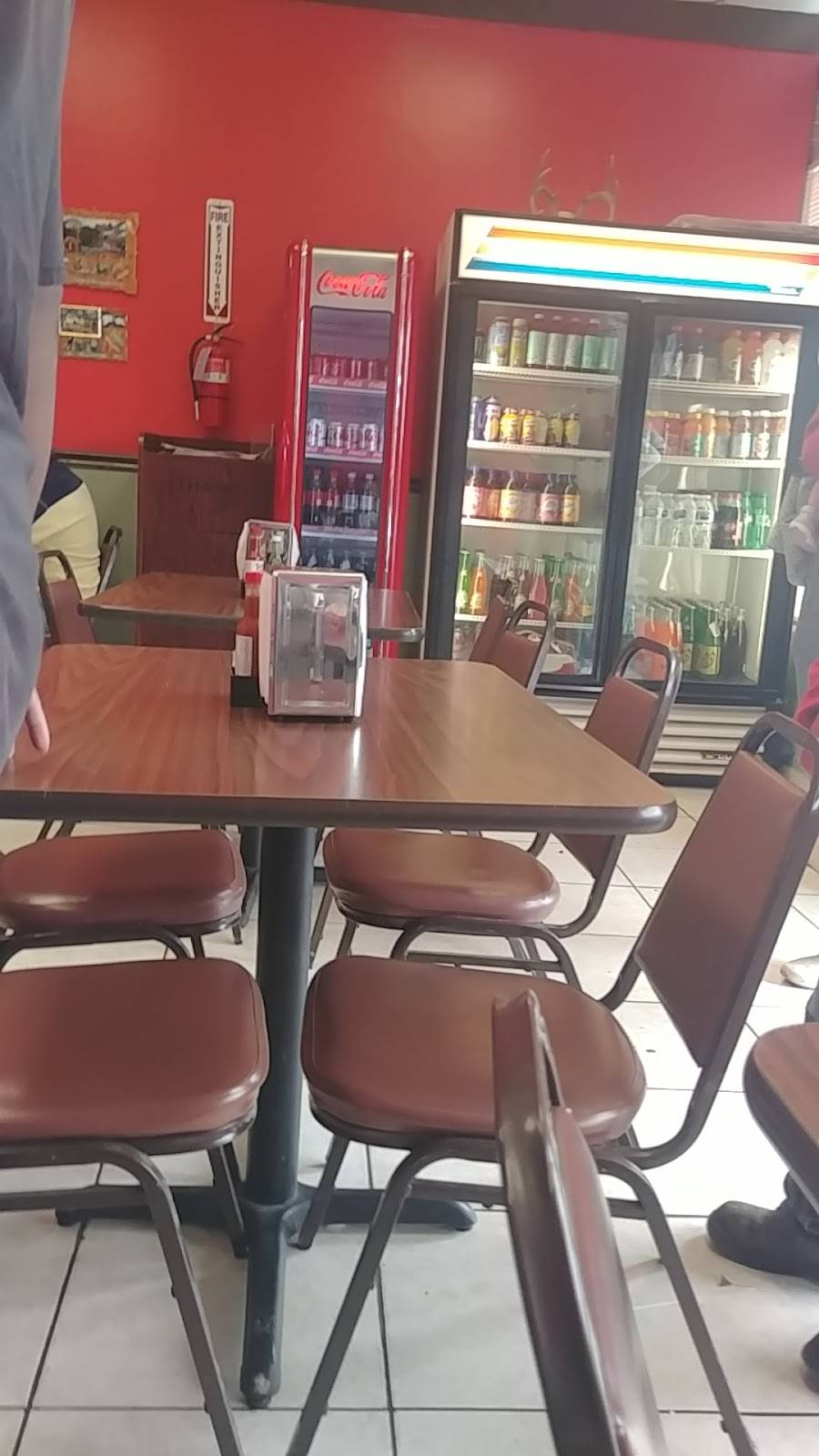 Taqueria La Famosa | restaurant | 2800 W Main St, League City, TX 77573, USA | 2813165376 OR +1 281-316-5376