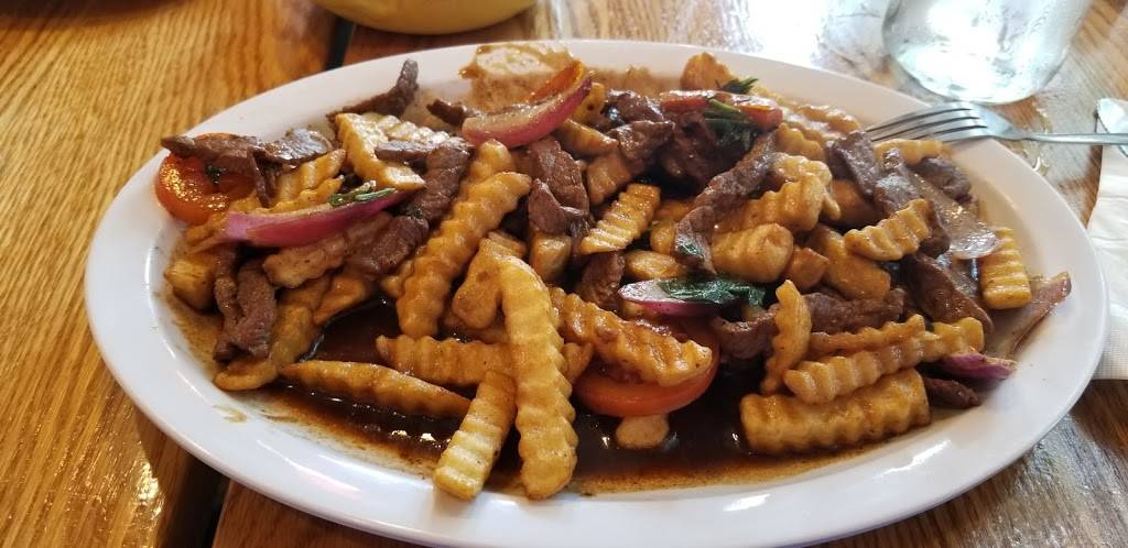 La Llamarada | restaurant | 6977 N Western Ave, Chicago, IL 60645, USA | 7732937583 OR +1 773-293-7583