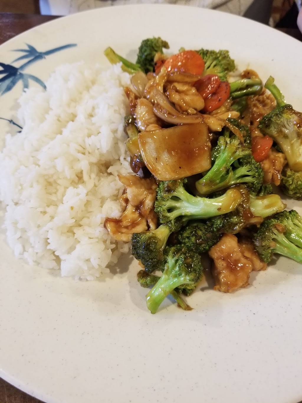 Kwangs Palace | restaurant | 15029 W Thorne Ln SW, Tacoma, WA 98498, USA | 2535814940 OR +1 253-581-4940