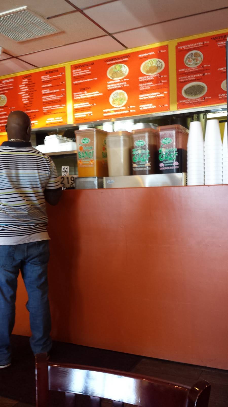 Tacos Reyes | restaurant | 21929 Saticoy St, Canoga Park, CA 91304, USA | 8189327926 OR +1 818-932-7926