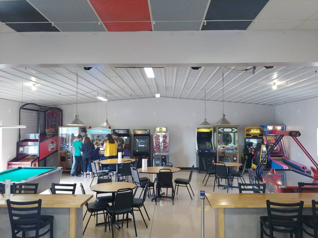 9 Flags Pizza | restaurant | 1255 E Wyandot Ave # Sandusky, Upper Sandusky, OH 43351, USA | 4192099999 OR +1 419-209-9999