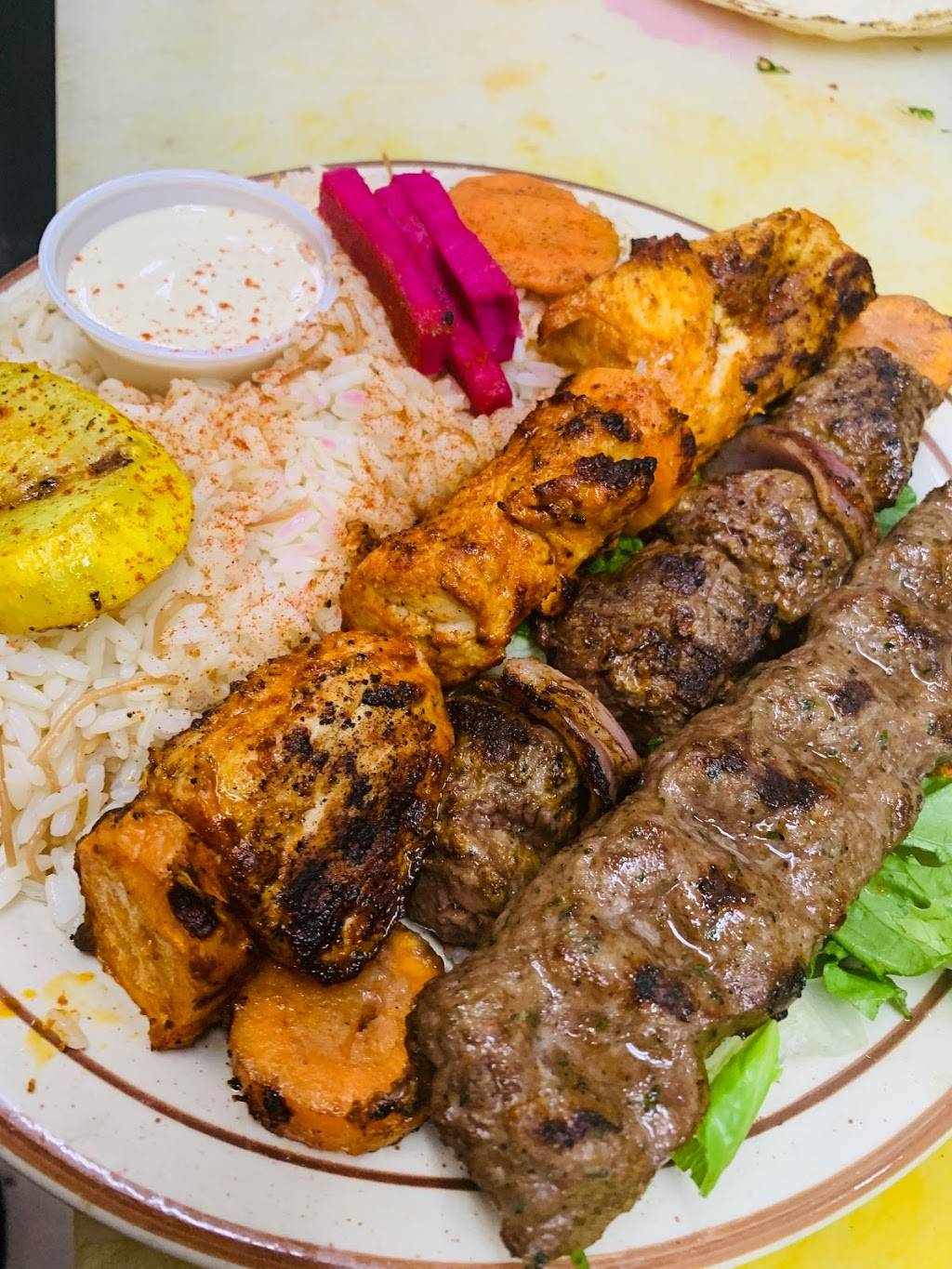 Le kabob | restaurant | 5751 Byron Center Ave SW, Wyoming, MI 49519, USA | 6166086072 OR +1 616-608-6072